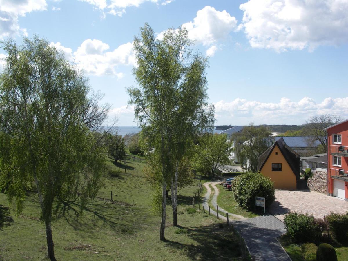 Traumblick Und Komfort - Lichtdurchflutete 85 Qm Wohnung Nahe Suedstrand Goehren Inklusive Schwimmbad Und Sauna Im Ahoi Sellin Exterior foto